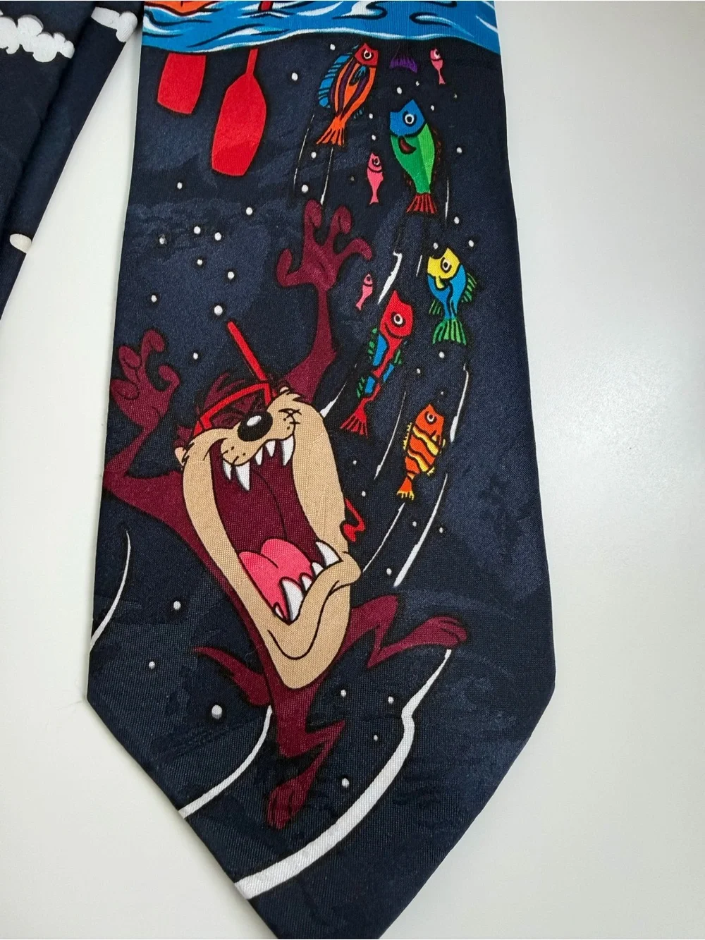 Looney Tunes Taz Bugs Bunny Fishing Tie Cartoon‎ Novelty Necktie 90’s Y2K Office
